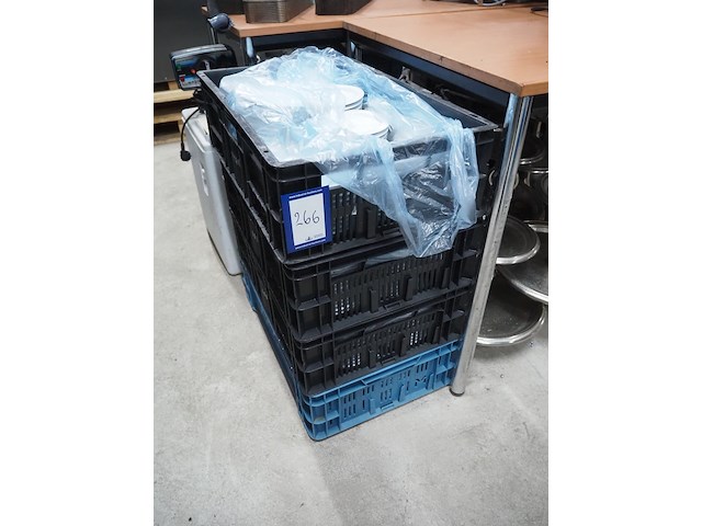 Nn cups and saucers - afbeelding 1 van  5