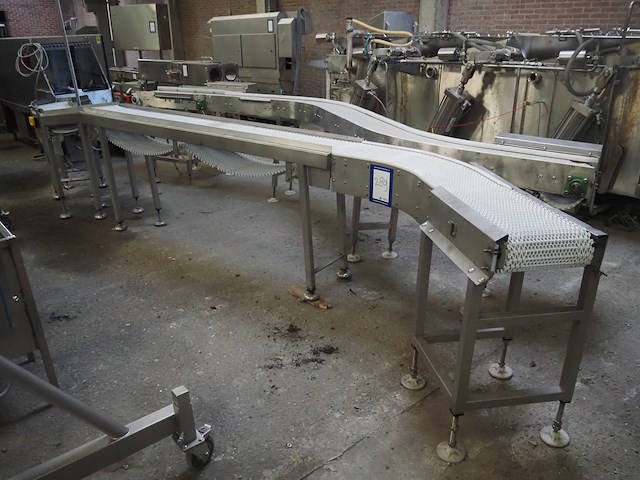 Nn curve conveyor - afbeelding 1 van  9
