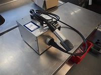 Nn de-scaler