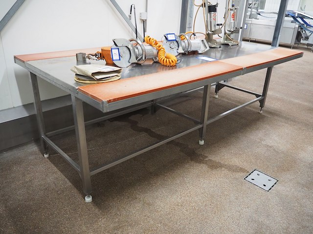 Nn deboning table - afbeelding 2 van  4