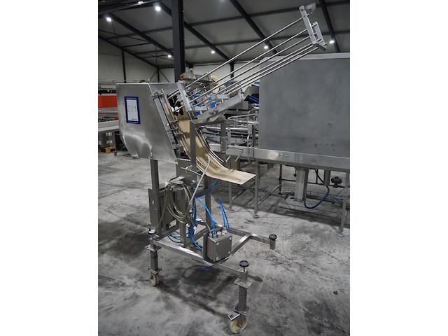 Nn denester - afbeelding 1 van  8