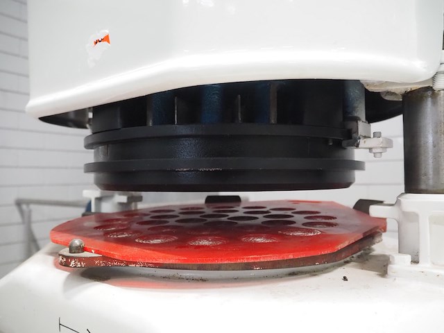 Nn dough divider and rounder - afbeelding 5 van  9