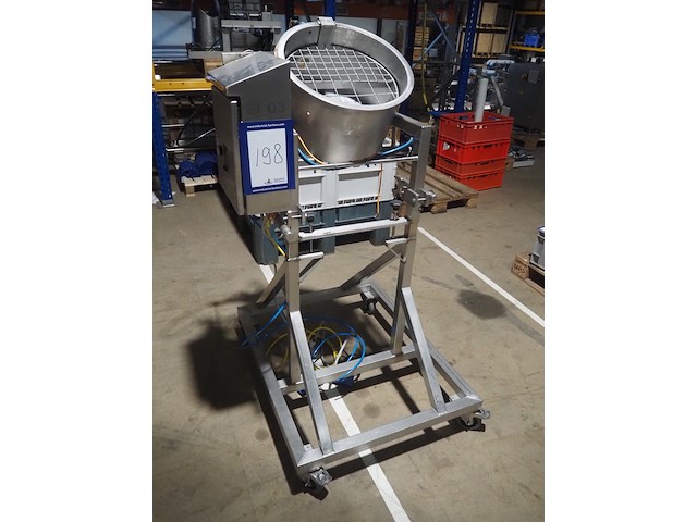 Nn egg cutter - afbeelding 2 van  8