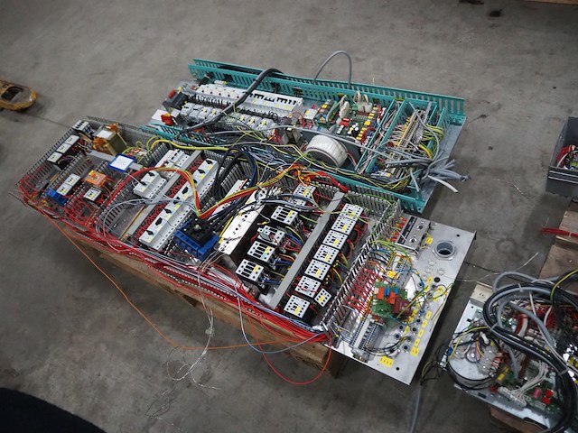 Nn electrical parts - afbeelding 2 van  3