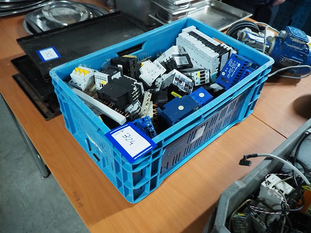 Nn electrical parts - afbeelding 1 van  3