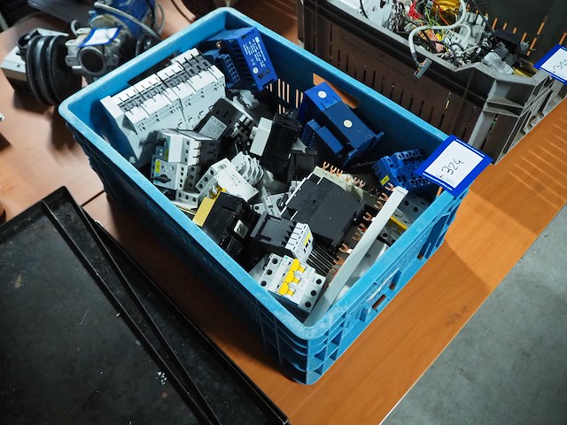 Nn electrical parts - afbeelding 2 van  3