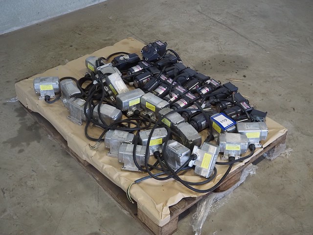 Nn electrical parts - afbeelding 2 van  5