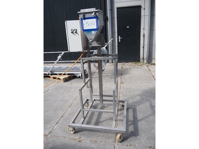 Nn feeder - afbeelding 1 van  9