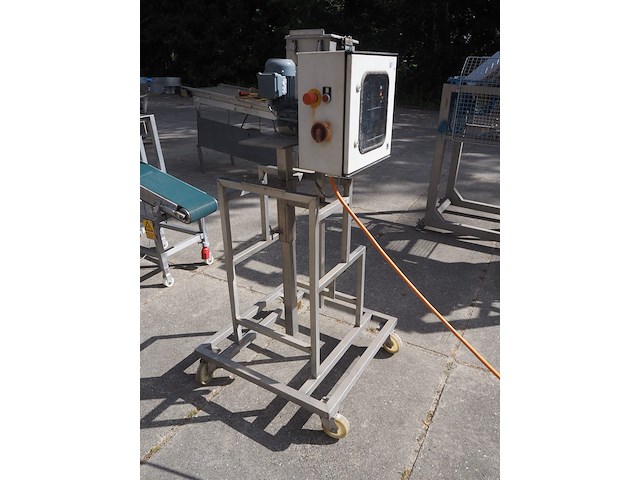 Nn feeder - afbeelding 3 van  9