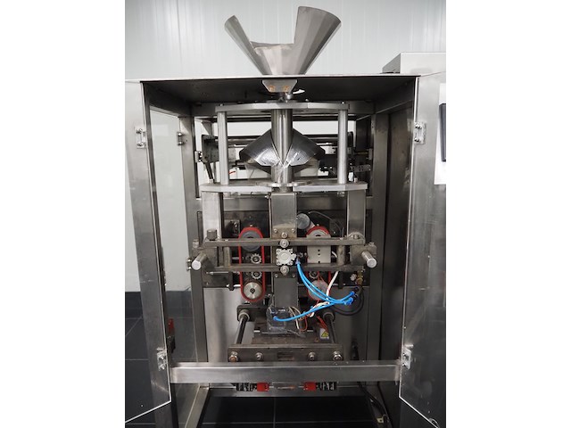 Nn fill-, form,- and seal machine - afbeelding 14 van  17
