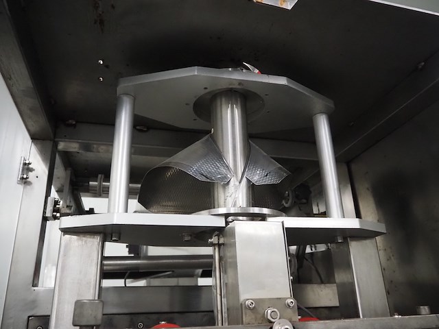 Nn fill-, form,- and seal machine - afbeelding 15 van  17