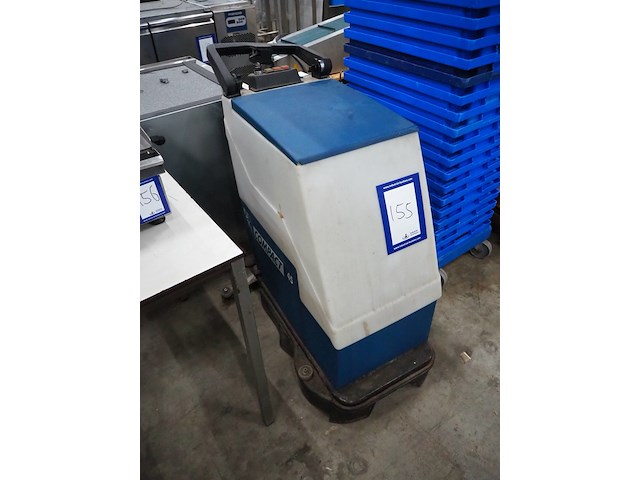 Nn floor scrubbing machine - afbeelding 2 van  7