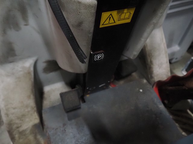 Nn floor scrubbing machine - afbeelding 6 van  12