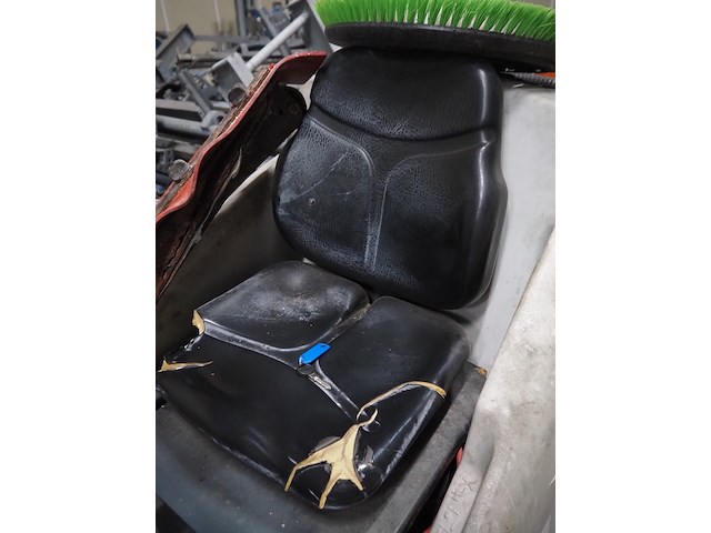 Nn floor scrubbing machine - afbeelding 7 van  12