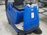 Nn floor scrubbing machine - afbeelding 6 van  13