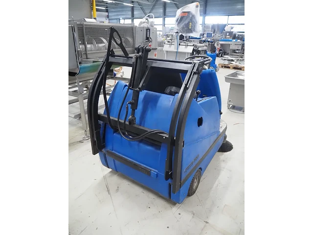 Nn floor scrubbing machine - afbeelding 7 van  13