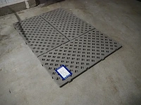 Nn floor tiles