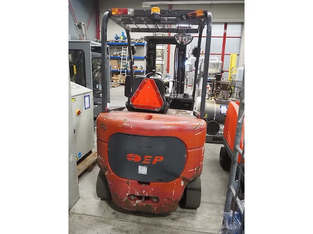 Nn forklift - afbeelding 11 van  16