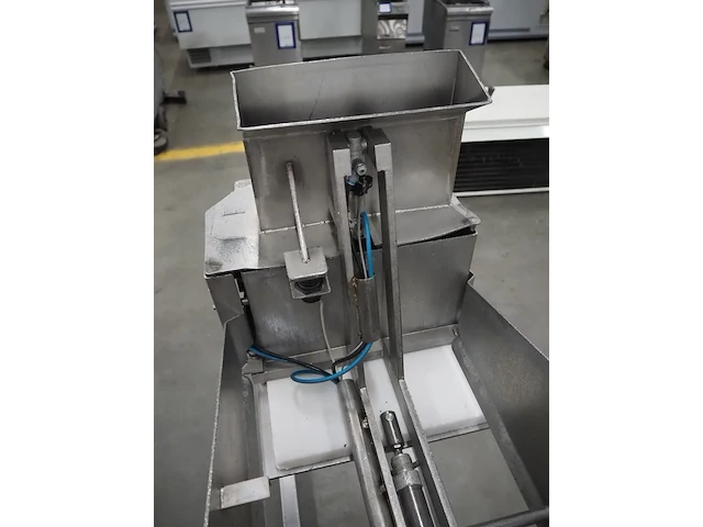 Nn forming machine - afbeelding 9 van  10