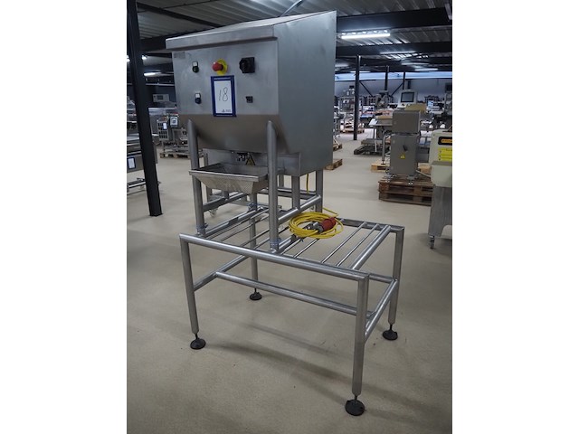 Nn grape destemmer / harvester - afbeelding 1 van  11