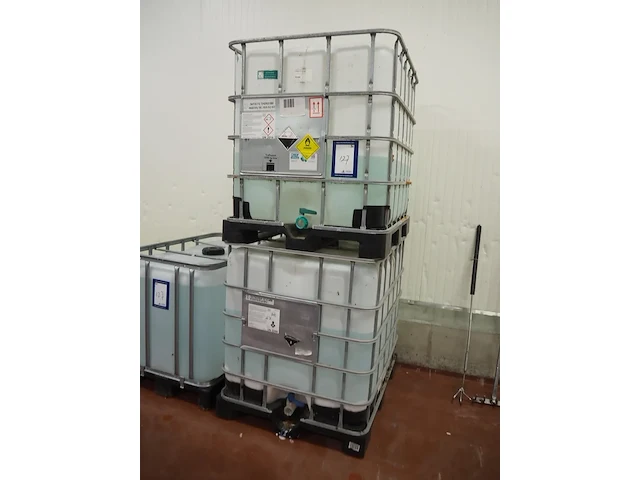 Nn ibc tanks - afbeelding 4 van  7