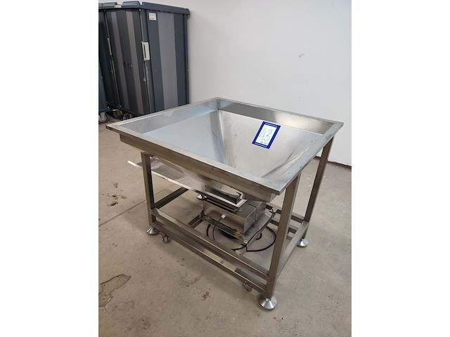 Nn infeed bunker - afbeelding 1 van  8