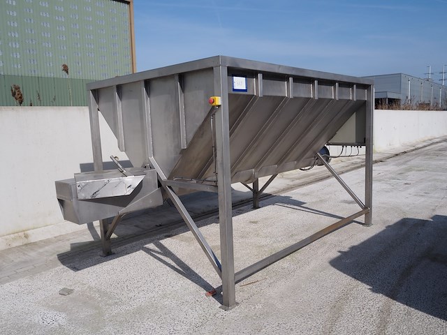 Nn infeed bunker - afbeelding 1 van  7