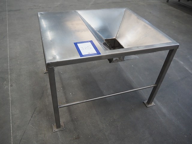 Nn infeed table - afbeelding 1 van  5