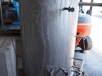 Nn isolated tank - afbeelding 2 van  4