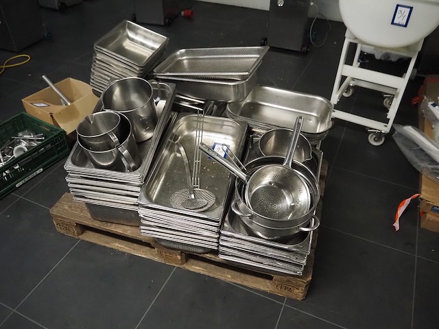 Nn kitchen equipment - afbeelding 16 van  17