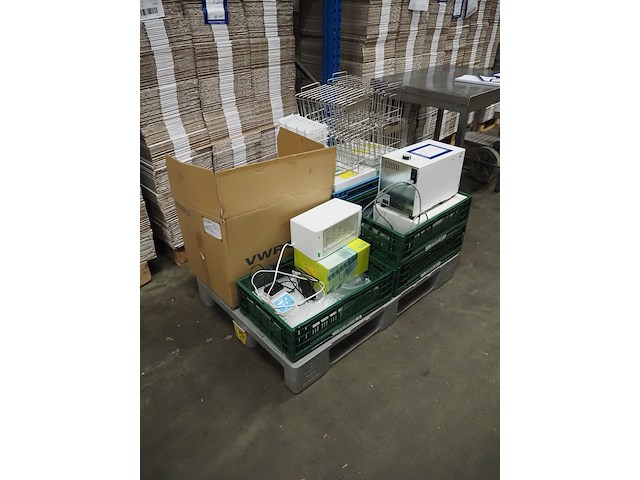 Nn laboratory equipment - afbeelding 1 van  11
