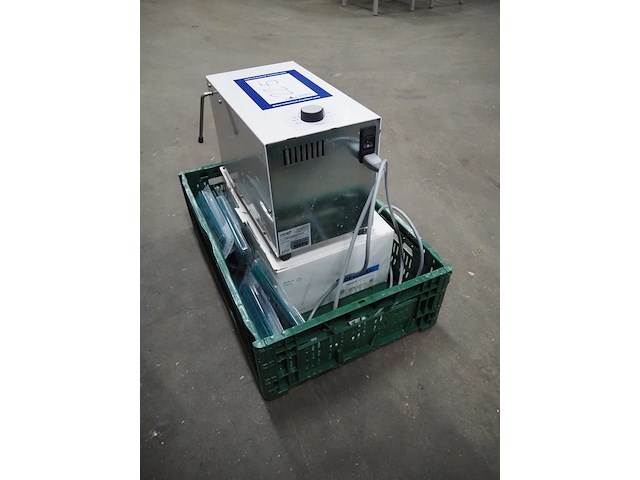 Nn laboratory equipment - afbeelding 9 van  11