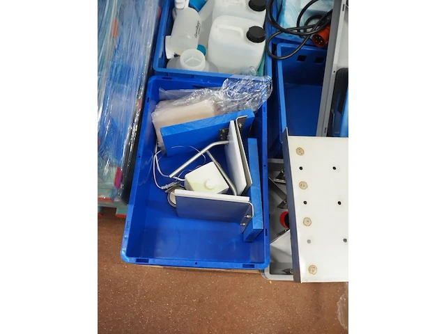 Nn laboratory equipment - afbeelding 4 van  5