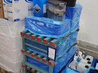 Nn laboratory equipment - afbeelding 1 van  4