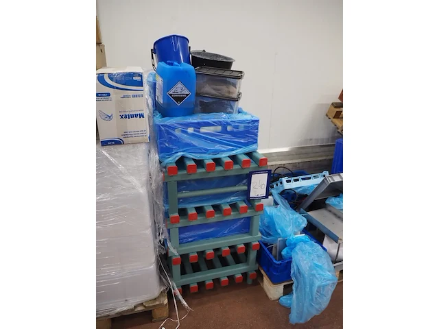 Nn laboratory equipment - afbeelding 2 van  4