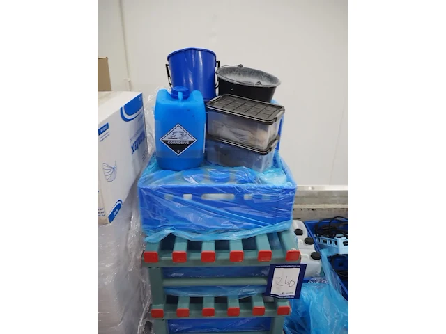 Nn laboratory equipment - afbeelding 3 van  4