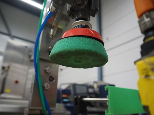 Nn lid closing machine - afbeelding 10 van  11