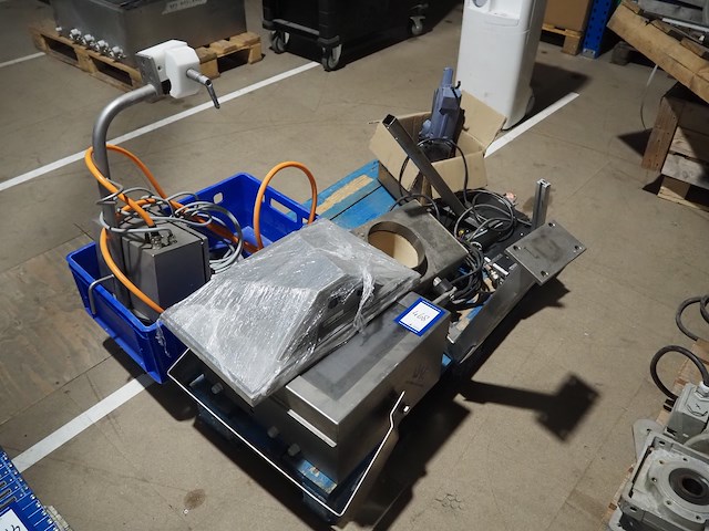 Nn machine parts - afbeelding 1 van  11