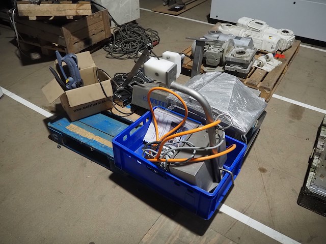 Nn machine parts - afbeelding 4 van  11