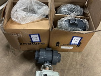 Nn machine parts. - afbeelding 1 van  5