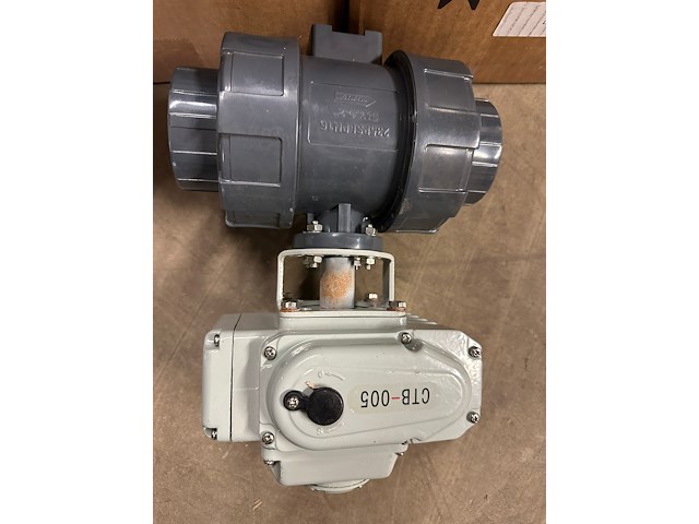 Nn machine parts. - afbeelding 2 van  5