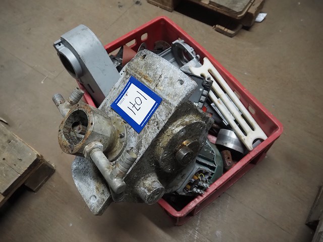 Nn machine parts - afbeelding 3 van  7