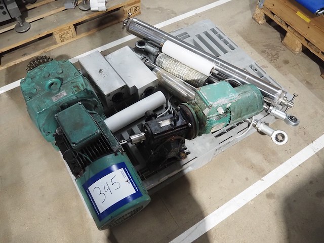 Nn machine parts - afbeelding 3 van  10