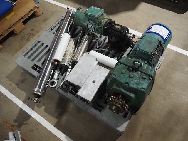 Nn machine parts - afbeelding 4 van  10