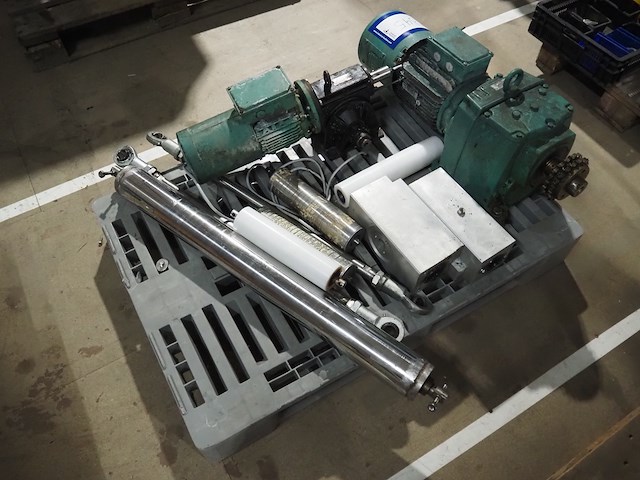 Nn machine parts - afbeelding 5 van  10
