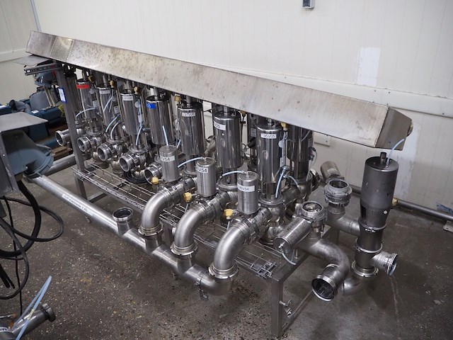 Nn manifold - afbeelding 2 van  9