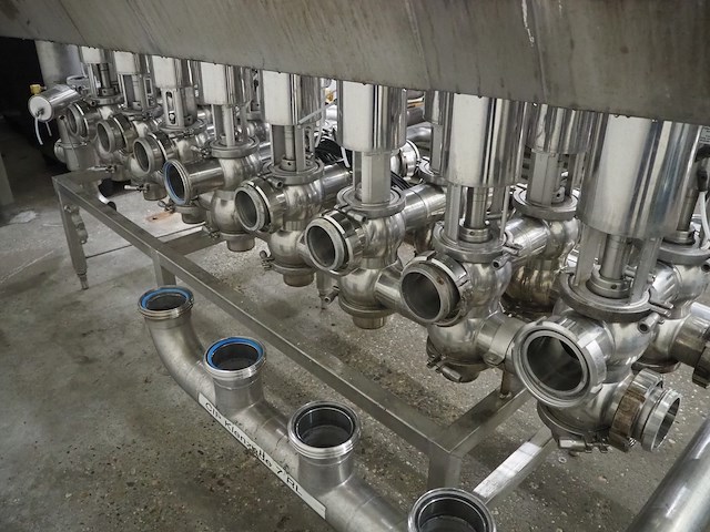 Nn manifold - afbeelding 5 van  9