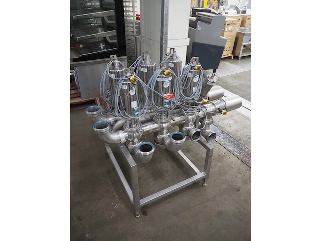 Nn manifold - afbeelding 3 van  7