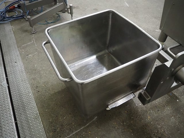 Nn meat bin - afbeelding 3 van  4