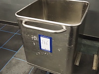 Nn meat bin - afbeelding 1 van  4